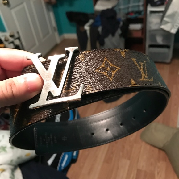 Authentic Louis Vuitton belt - Picture 1 of 8
